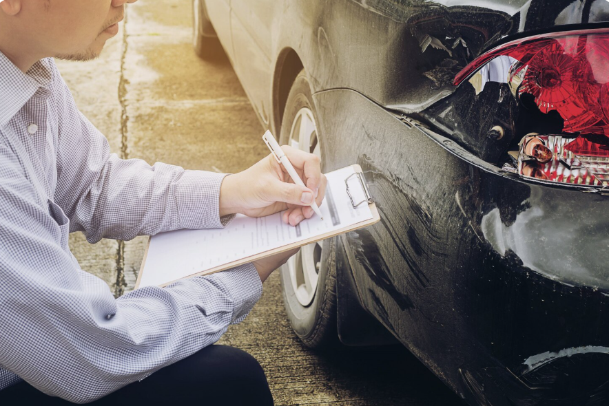 Smart Steps to Take After a Minor Road Accident